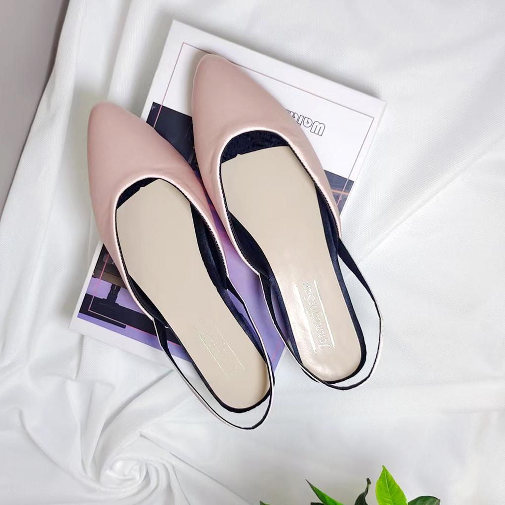 Fashion Women's Spring and Summer Solid Color Closed Toe Shallow Shoes Vintage All Match Casual Shoes Vacation Clothing
