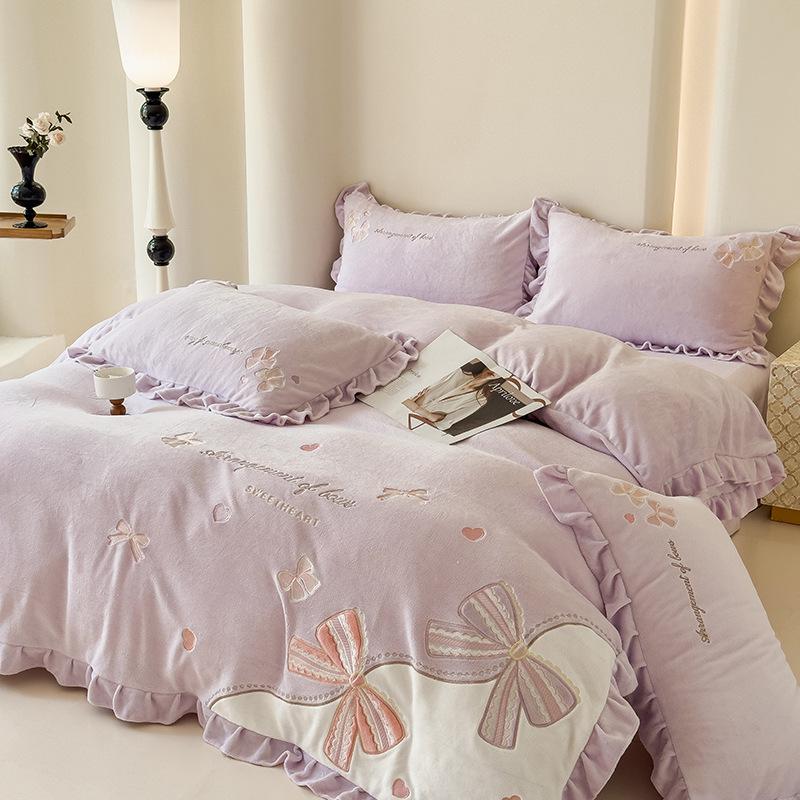 Set de lenjerie de pat gros, călduros, din catifea de lapte, dantelă și fleece de corali - Design confortabil antistatic pentru toamnă/iarnă