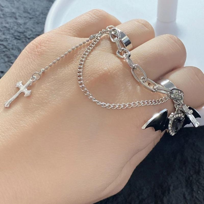Halloween Devil Crossed Chain Rings Metal Double Finger Rings Fashion Punk Jewelry for Women Girls Ladies Accessories