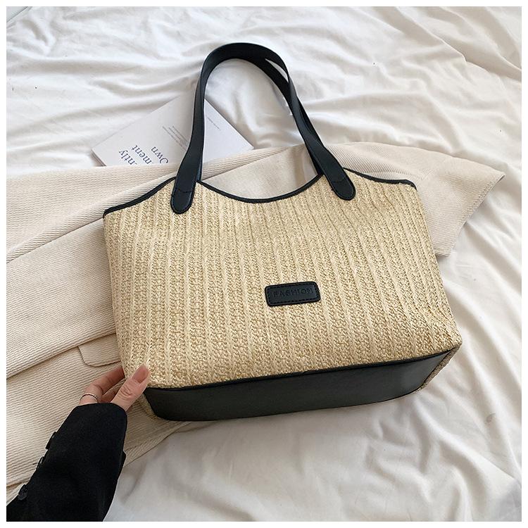 

2025 new summer bag large capacity seaside vacation leisure straw bag niche woven shoulder tote bag чёрный