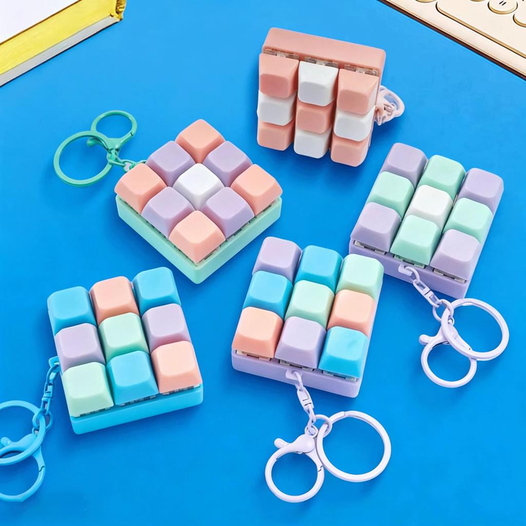 Nine-Key Keyboard Fidget Toy Keychain Button Fidget Gifts For Adults To Can Be Assembled Freely Color Random
