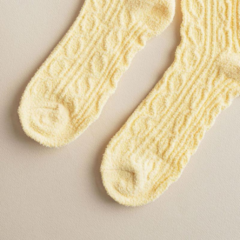 Monfoot Women S Pretzel Sleep SockS Yellow