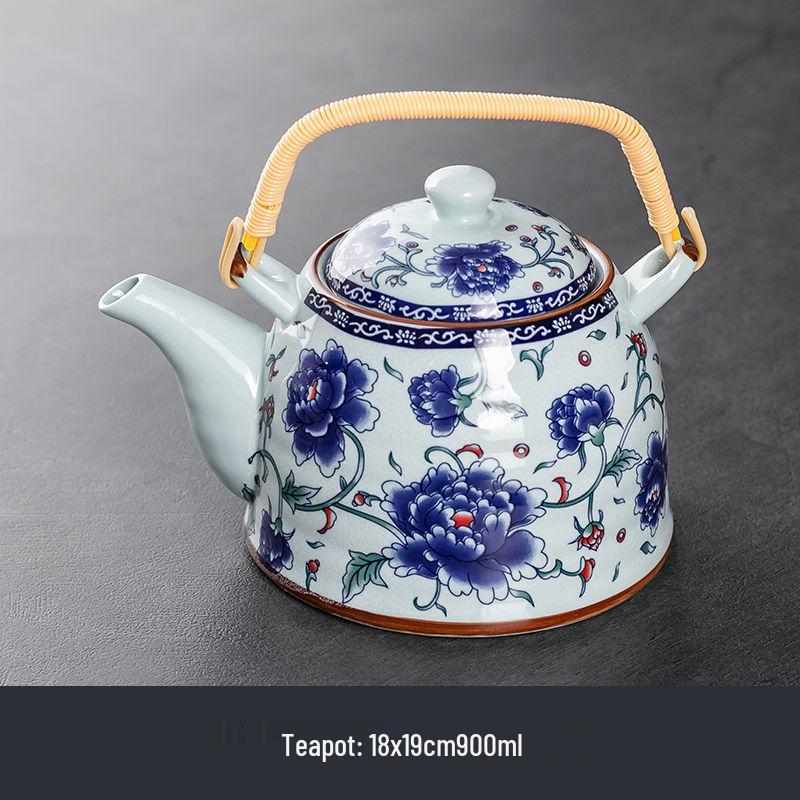Ceramic Blue and White Teapot with Handle, Large Capacity Retro Herbal Tea Pot, Single Filter, Suitable for Household and Restaurant Use.
