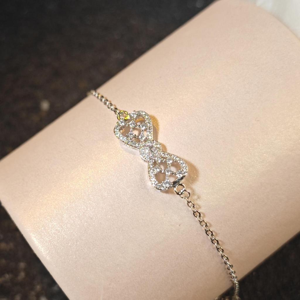 2024 Spring/Summer Women's Diamond Bow Bracelet: High-End, Light Luxury, Simple & Sweet Design
