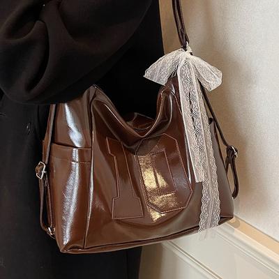 High-end Large Capacity Bag for Women's Bag Autumn and Winter New Niche Fashion Commuter Shoulder Bag Casual Backpack