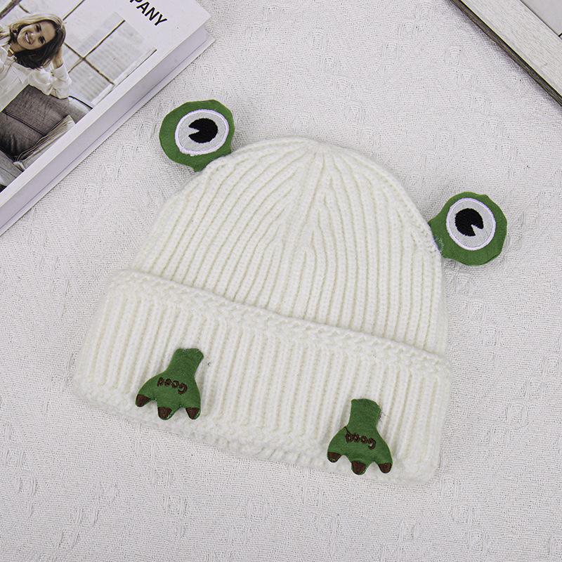 Green frog knitted hat, warm in autumn and winter, new outdoor riding set, ear protection, big eyes, wool hat.