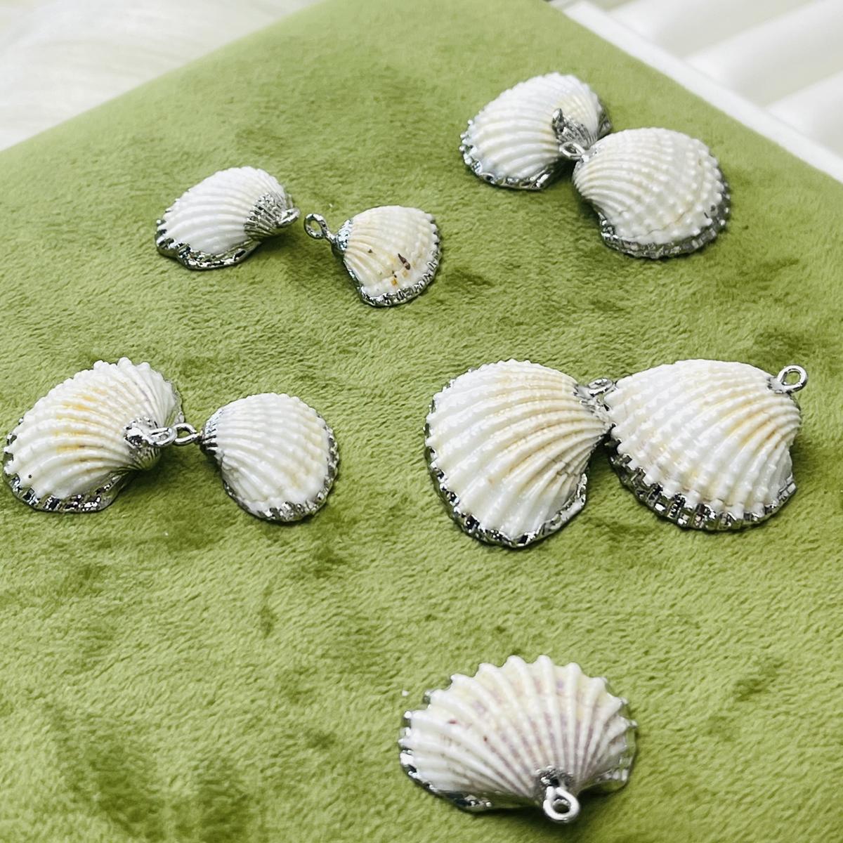 

10 шт., Подвеска-шарм из белой натуральной ракушки, сплав цинка, серебристый край, для самостоятельного изготовления унисекс ожерелий, изготовления ювелирных изделий, уникальный декоративный элемент для возвращения в школу 10Pcs/22-26×22-28mm белый
