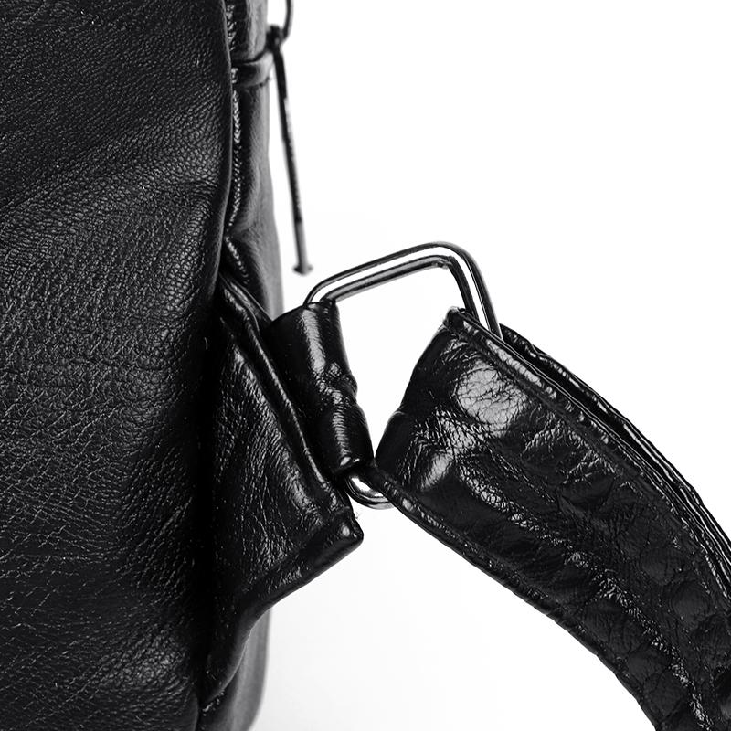 Chest Bag Women's Soft Leather Shoulder Bag Vintage Crossbody Bag