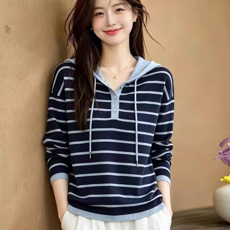 La Chapelle Women's Stylish Hooded Knit Shirt