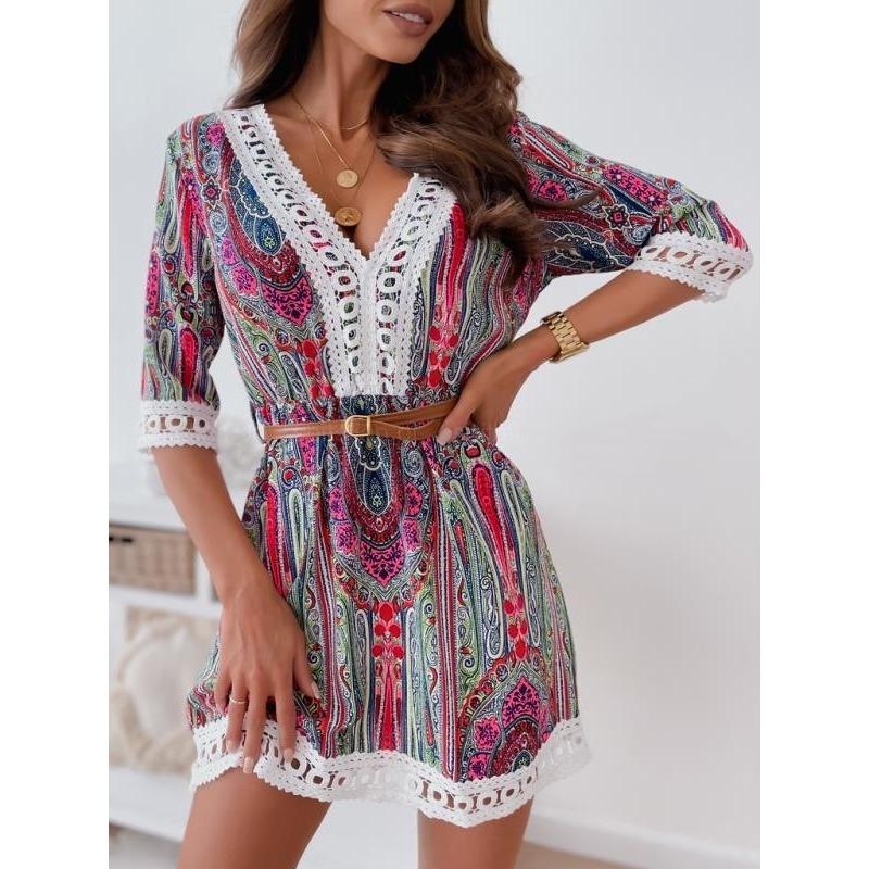 

Женское платье с V-образным вырезом и кружевным поясом 2XL