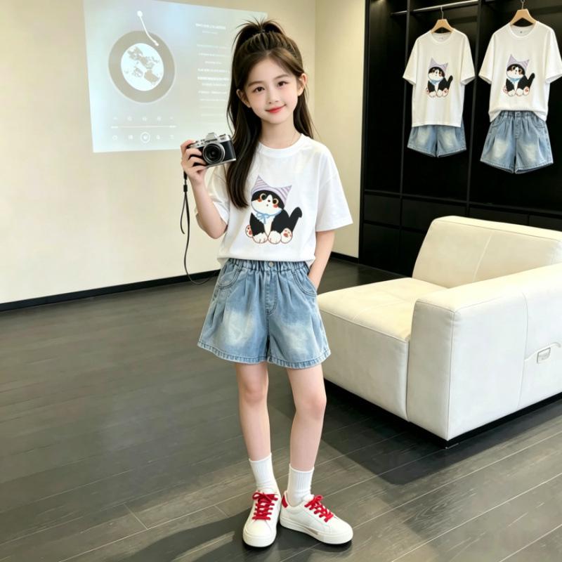 Girls' Cat Cartoon Summer T-shirt & Denim Shorts Two-Piece Set (2026)
