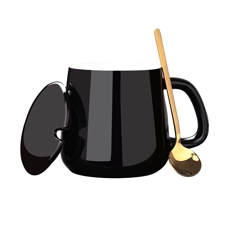 Spersonalizowany ceramiczny kubek do kawy z pokrywką i łyżeczką - Świąteczny wzór dla par