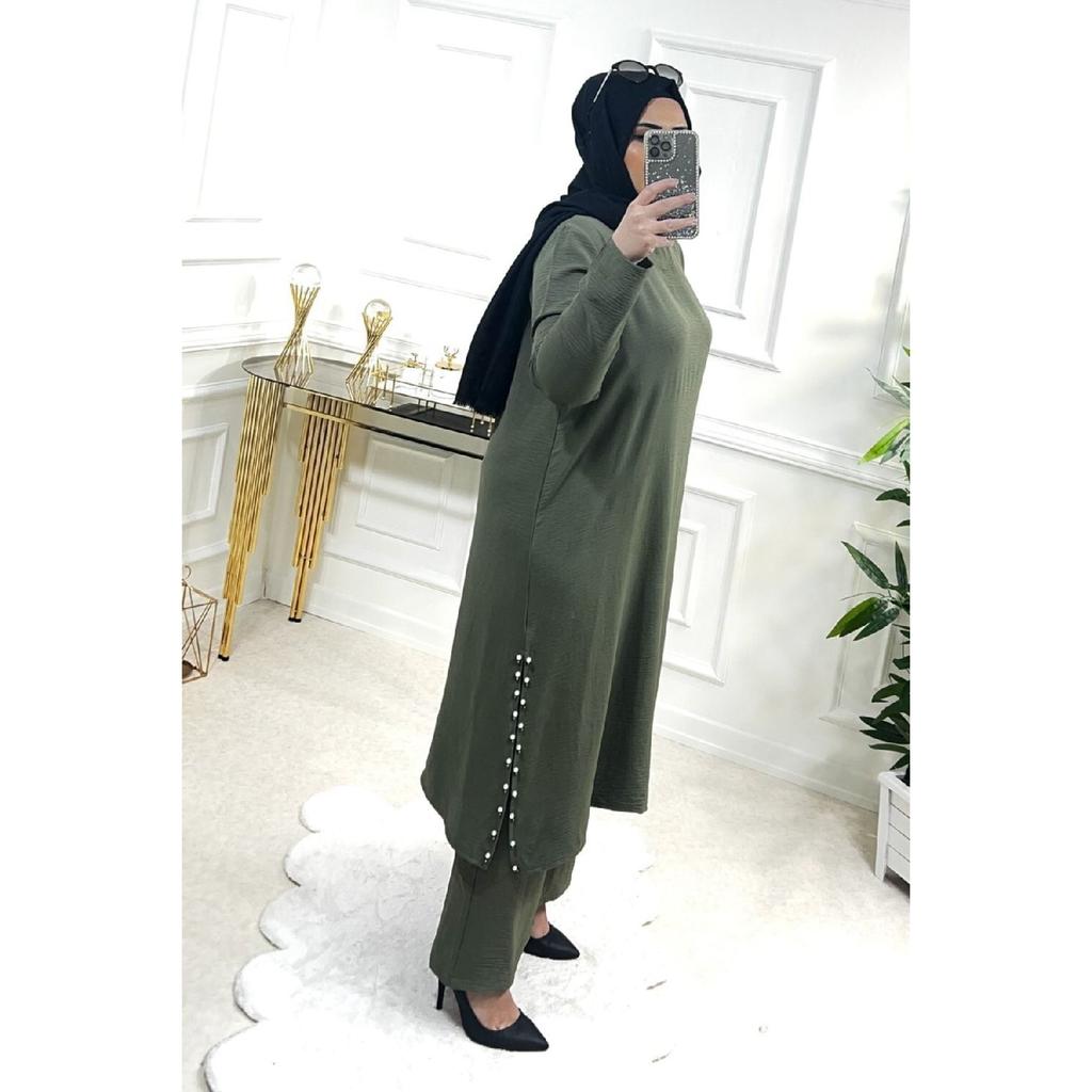 Large Size Pearl Suit With Slits On The Sides - Black