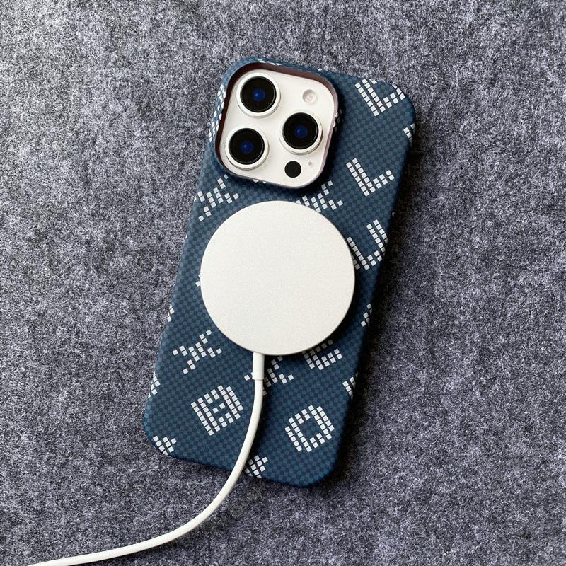 Applicable To iPhone17promax Carbon Fiber Pattern Mobile Phone Case Half Pack Magnetic Suction Apple 15 Ultra-thin PC Anti-drop Sheath