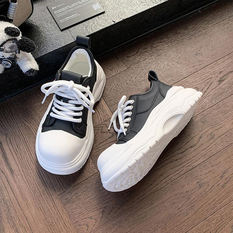 

Ugly cute big head and white shoes for women, 2025 spring and autumn new explosive versatile platform height increase casual sports bread shoes 40