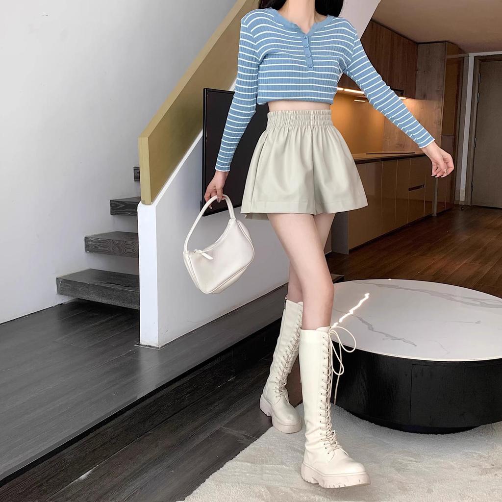 Plus Size Women's High-Waisted Black PU Leather A-Line Shorts - Casual Elastic Waist, Autumn/Winter 2026.