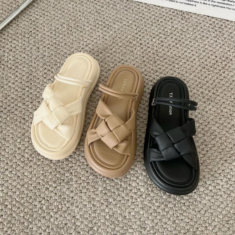 Two Slippers for Women To Wear, Summer New Style Fashion with Skirt, Beautiful Platform Sandals