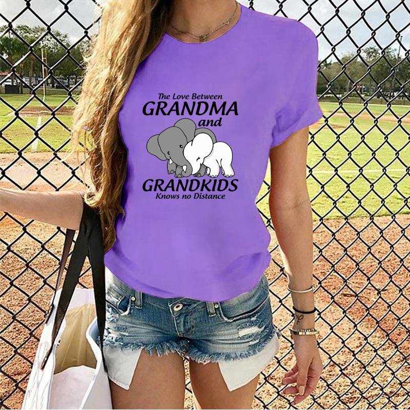 THE Love Between Grandma and Grandkids Knows No Distance Printed T-shirt Women's Cute Elephant Pattern Round Neck Shirt T-shirt