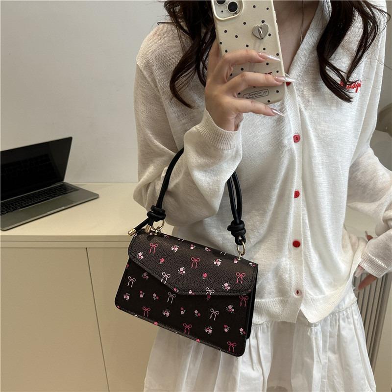 Fashion Handbag Bag Women's Personality New Trendy and Beautiful Casual Messenger Bag Niche Design Small Square Bag