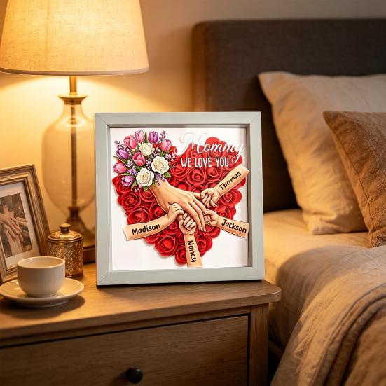 Personalisierte Mommy Ich Liebe Dich Blume Schattenbox Benutzerdefinierte Namen Händchen haltend Rahmen Geschenke für Mama Oma von Tochter oder Sohn am Muttertag
