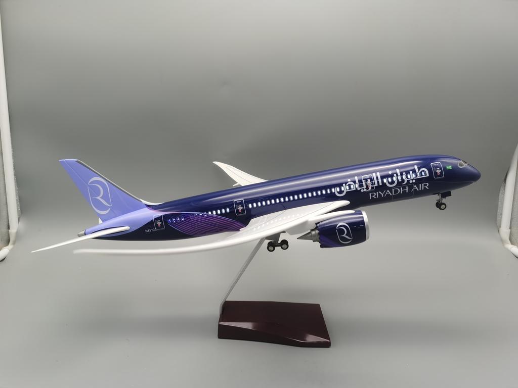 43CM Plane B787 Riyadh Air Airline Airplane Resin Aircraft with Lights with LED Light for Collection or Gift