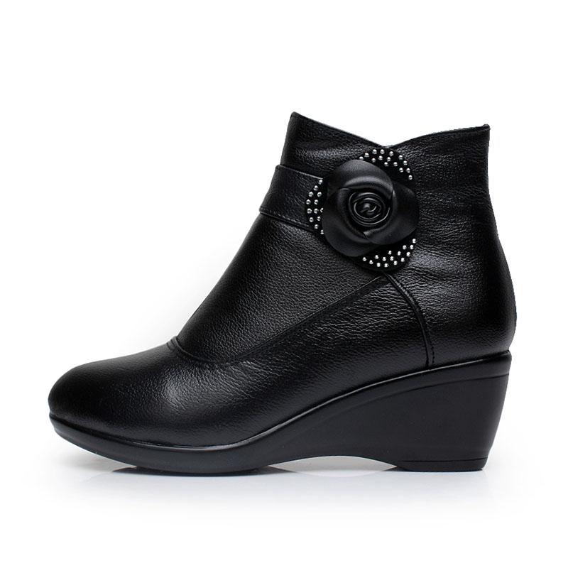Fashion New 2025 Women Boots Women Genuine Leather Winter Boots Warm Plush Autumn Boots Winter Wedge Shoes Woman Ankle Boots Size 34-43