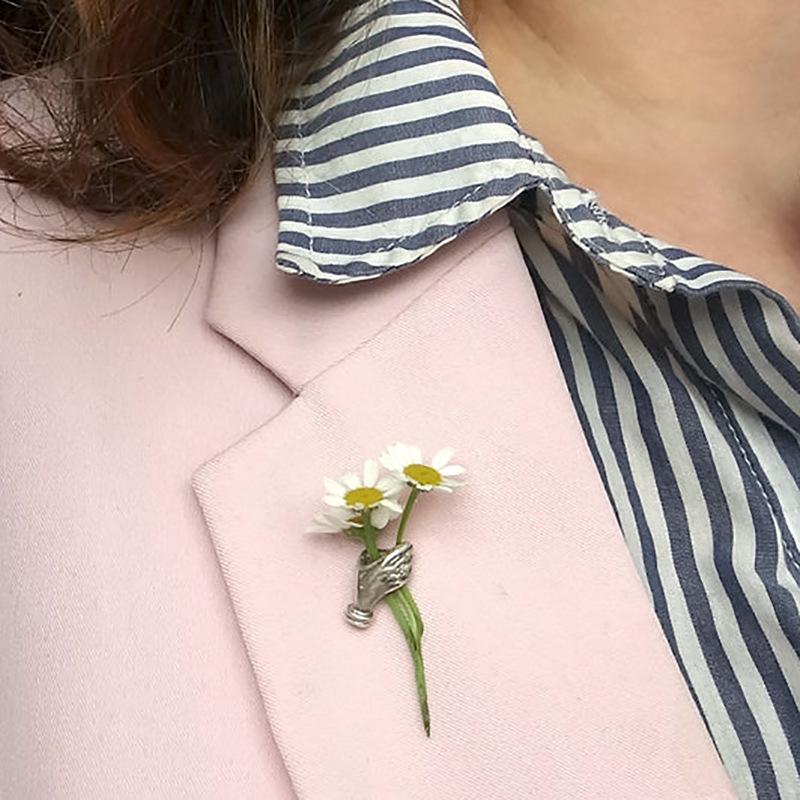 Alloy Hand-Held Flower Necklace Brooch Versatile Suit Pin Accessories For Daily Wear Parties Gifting