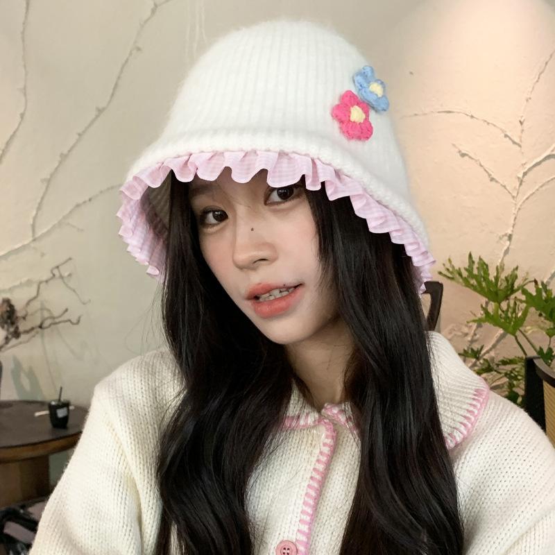 Sweet flower plush bucket hat women's autumn and winter warm versatile knitted hat showing face small wool hat tide
