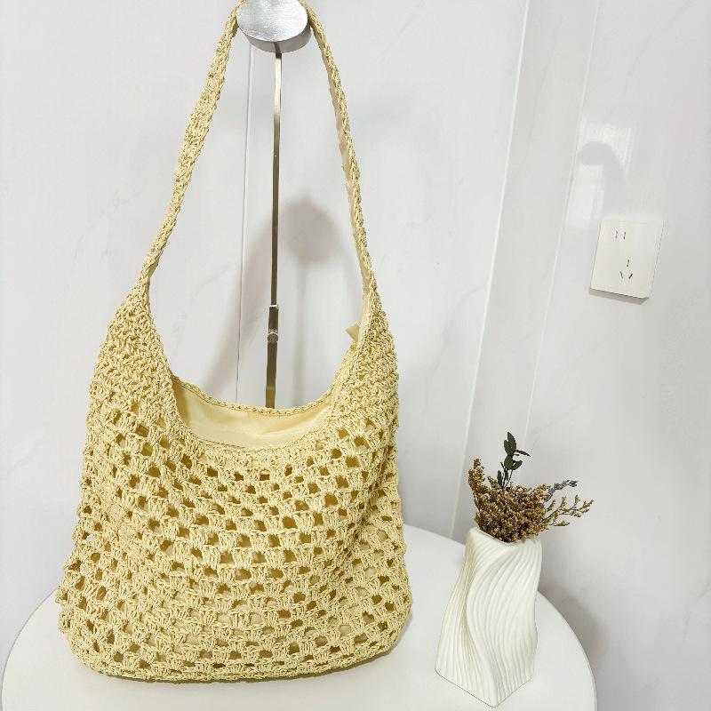 

2025 Summer Women s Large Straw Tote: Versatile Seaside & Commuting Shoulder Bag бежевий