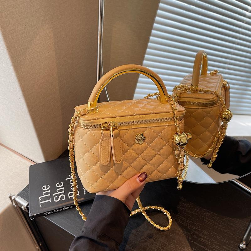 

Сумка-цепочка ромбовидной формы женская новая нишевая высококлассная осенне-зимняя сумка-мессенджер портативная коробка маленькая квадратная сумка хаки