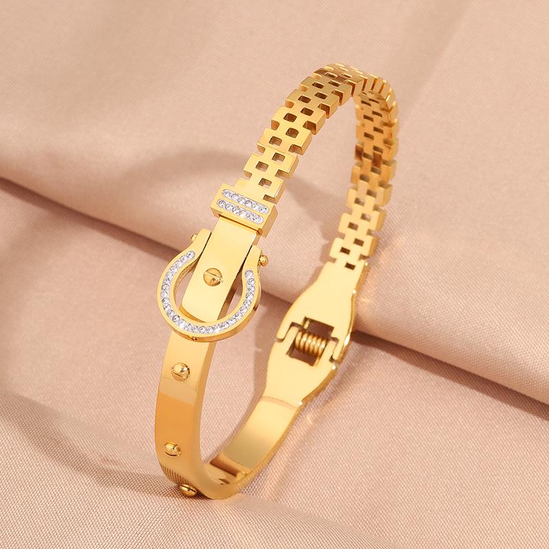 Starry Sky Silver Titanium Steel Bracelet for Women - High-End, Versatile, Full Diamond, Non-Fading Fashion Accessory