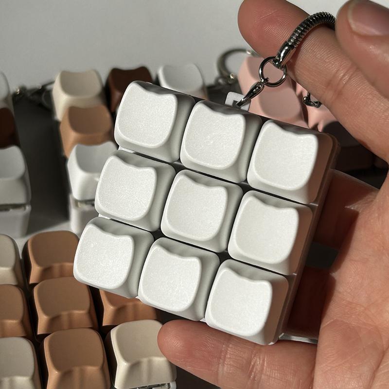 9 Tasten Tastatur Taste Spielzeug Party Stressabbau DIY Fidget Knopf Tastenkappe Fidget Schlüsselanhänger Tastatur Schlüsselanhänger Spielzeug Finger Tastatur