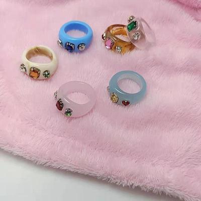 Cute Retro Rhinestone Resin Acrylic Jelly Ring for Women - Personality Finger Jewelry