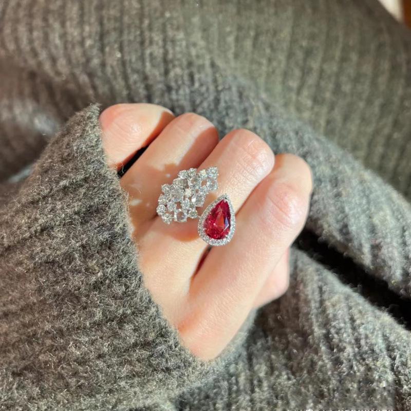 Pearlescent Gem-Encrusted Adjustable Zircon Ring, Pigeon Blood Red, High-End INS Style, Light Luxury Design for Women.
