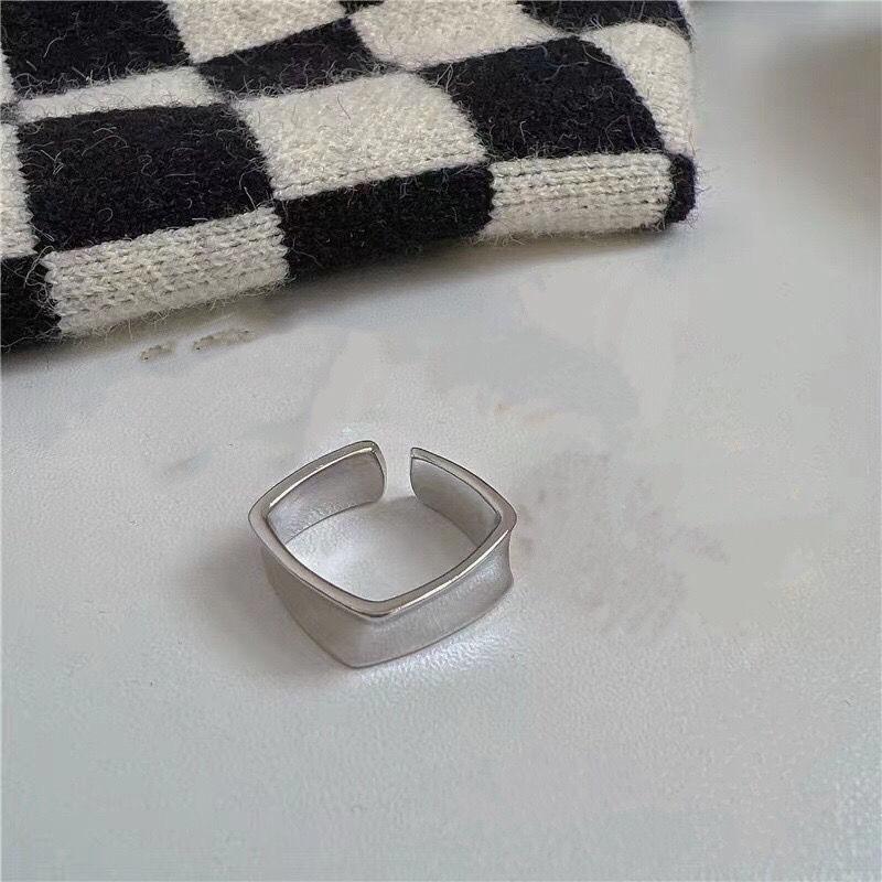 

инс трендовое кольцо с шахматным узором и надписью «любовь» женское японский и корейский нишевый дизайн универсальное хип-хоп личность крутое кольцо на указательный палец