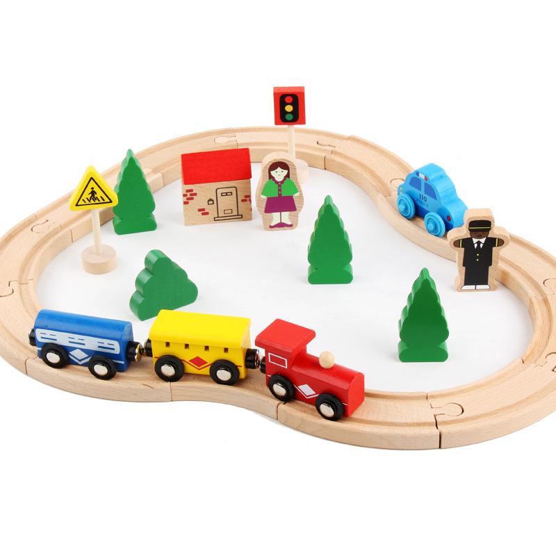 Thomas Magnetic Wooden Train Set: Educational Electric Toy Locomotive for Kids
