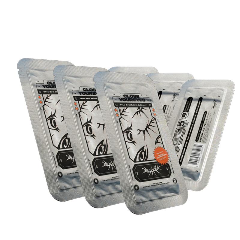 [VORBESTELLUNG] CLOSE YOUR EYES – Das 3. Mini-Album blackout (Ticketversion)