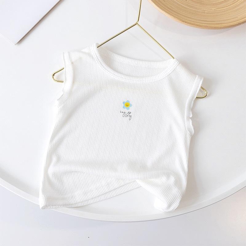 Korean Style Girls' Short-Sleeved Cotton T-Shirt with 3D Floral Design - Trendy Summer Children's Clothing