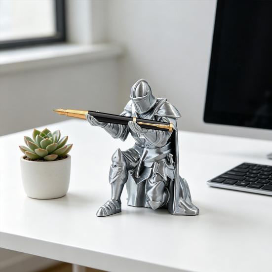 Medieval Knight Pen Holder Kneeling Knight In Armor Pencil Holder Desktop Decoration Fun Pen Holder Gift for Students Office Workers