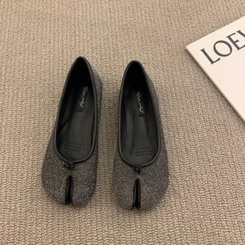 Korean version of one-pedal red split-toed pig's trotters horseshoe Doudou shoes flat-soled new shallow-mouth laden shoes soft-soled single shoes wom