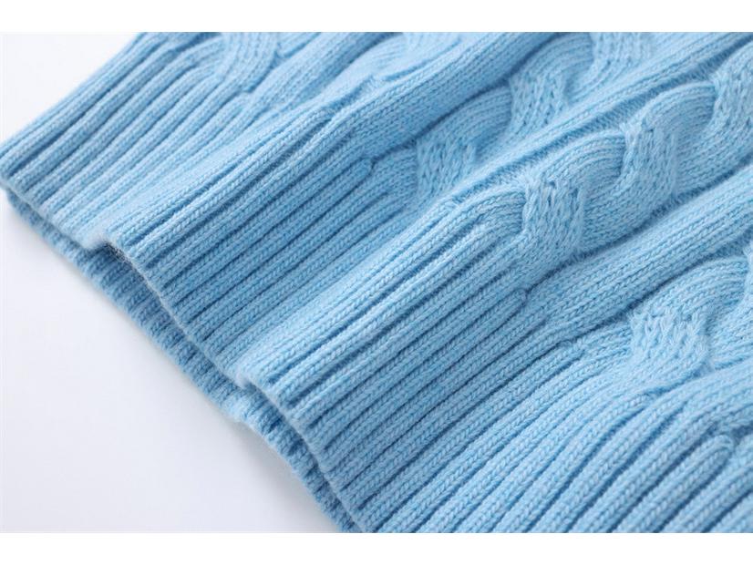 Paul Herren Polo-Pullover aus Kabelstrickwolle und Baumwolle mit halbem Reißverschluss, halbem Stehkragen, kleinem Pferde-Logo, Langarm