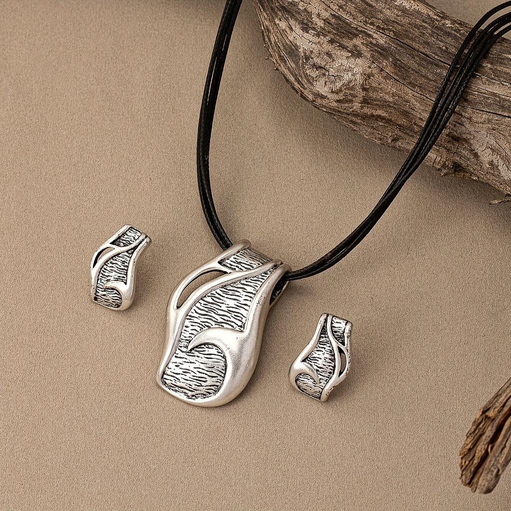 Vintage Geometric Earring Necklace Set