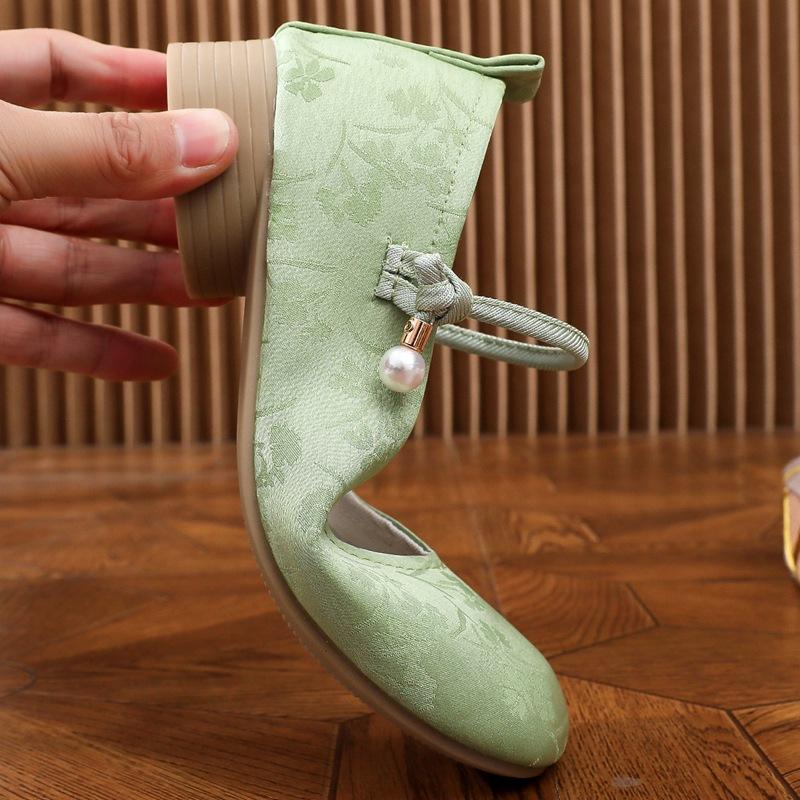 Elegant Women's Sandals for Women Summer Breathable Comfortable Cotton Linen Low Heels Flats Ladies Retro Hanfu Shoes