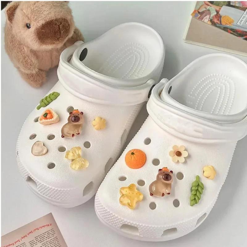 12Pcs Hole Shoe Flower Decoration Beaver Hole Shoe Buckle Diy Capybara Resin Accessories High-End Feelings Parts