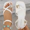 Fashion Roman Women's Sandals In Summer Outdoor Wear 2025 New Flat-bottomed Comfortable Leisure Metal Decorative Toe Beach Sandals.
