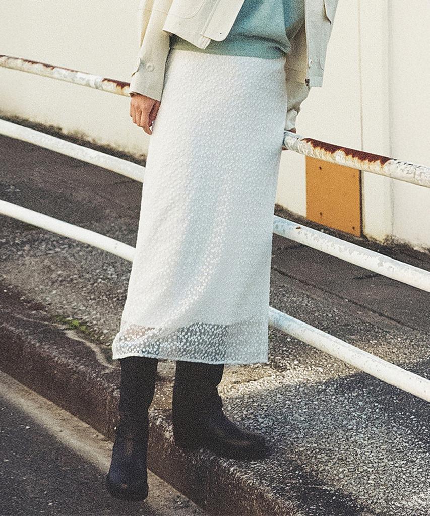 Manggomaenipeullijeu Rosy Lace Skirt_Ivory
