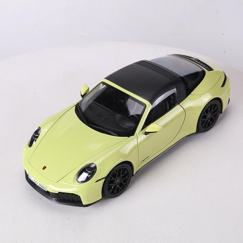 

Maisto 1:18 Porsche 911 Targa 4 GTS 922.2 Open All The Doors Alloy Model Car зелёный