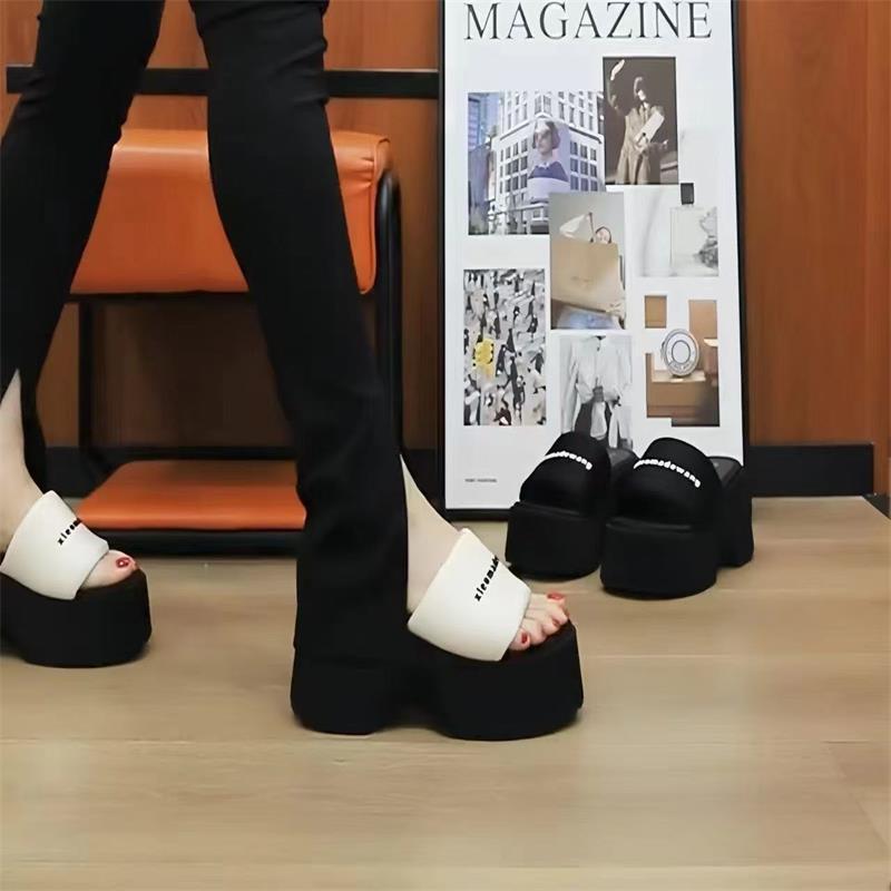 Small High-end One-word Slippers 2025 Summer New Letter High Heels Women Wear Platform Beach Sandals
