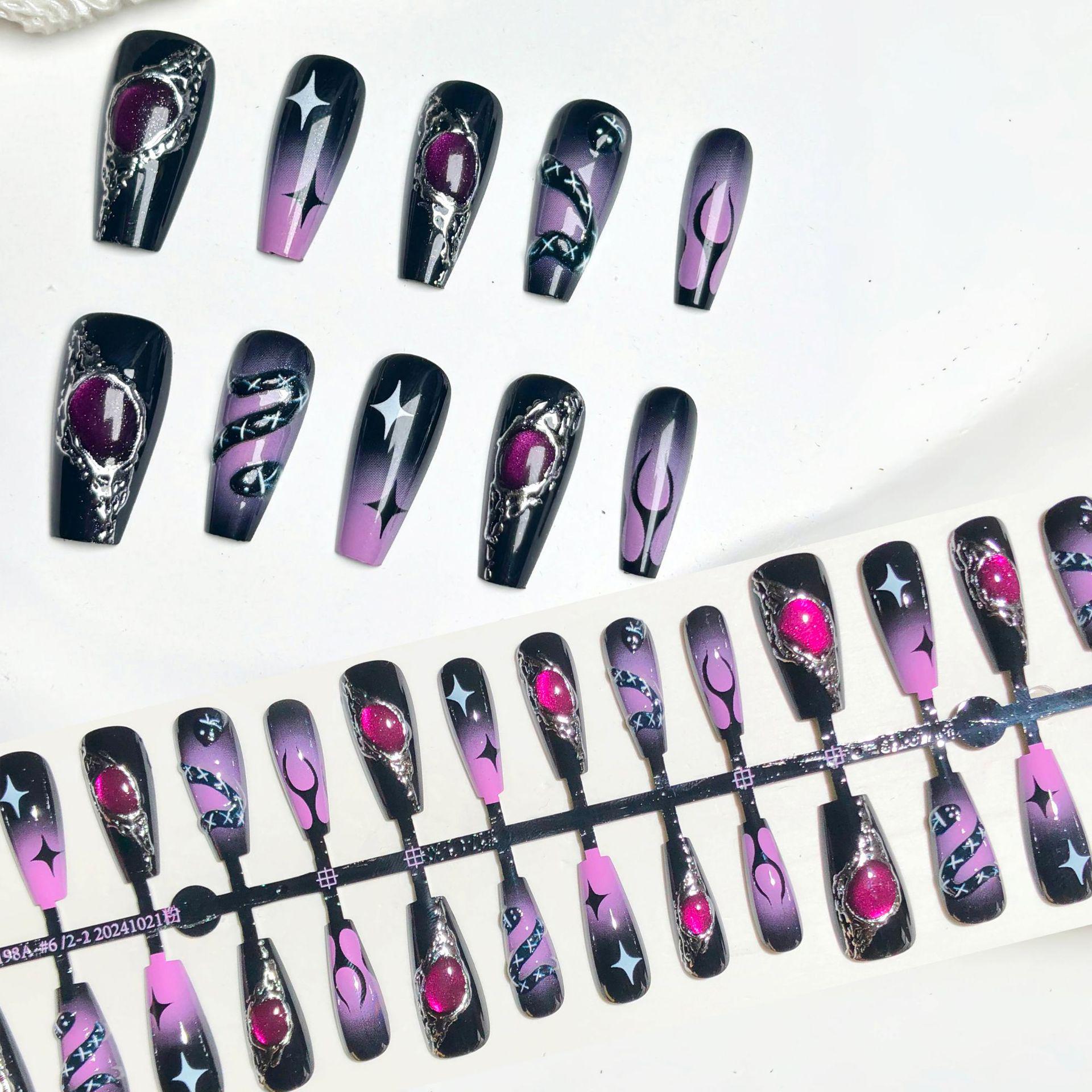 

Mystic Black Punk-Style Press-On Nails: High-End Y2K Millennial Hot Girl European & American Nail Art.