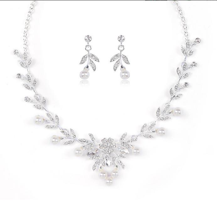 Mori Style Bridal Jewelry Set: Exquisite Zircon Flower Necklace & Earrings for Weddings and Evening Dresses